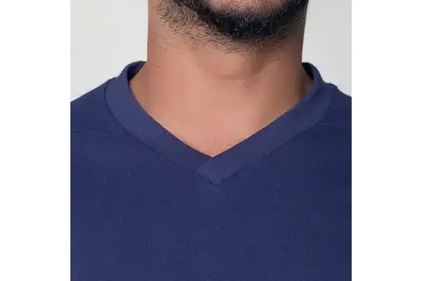 V Yaka Süprem T-shirt