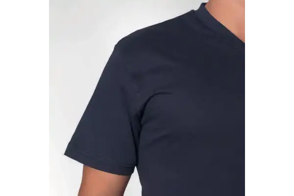 V Yaka Süprem T-shirt